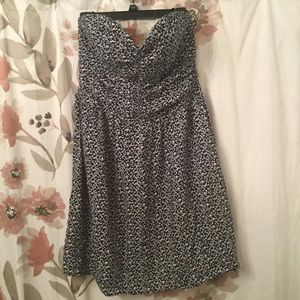 NWOT strapless dress TRADE WELCOME
